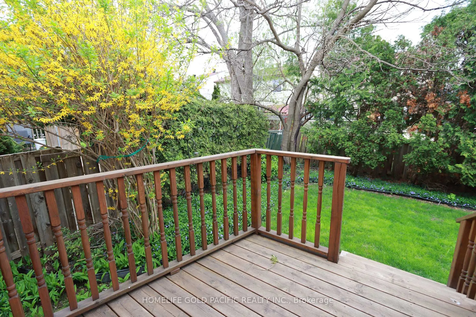 Photo 38 of 74 Belinda Square, Scarborough, Steeles — HOMEH