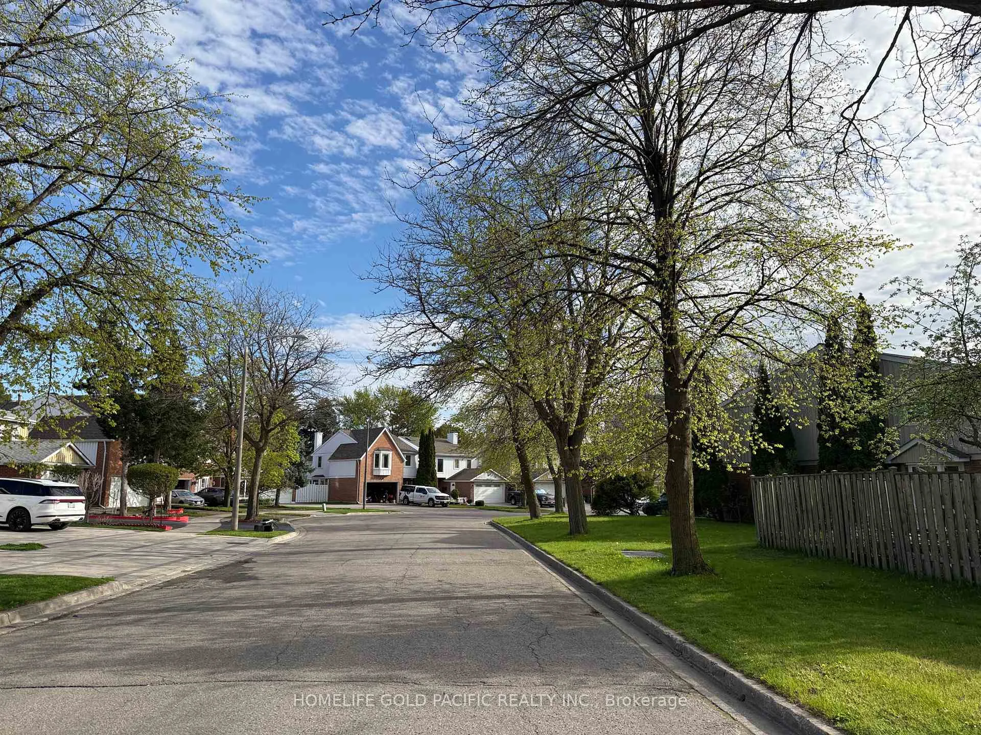 Photo 48 of 74 Belinda Square, Scarborough, Steeles — HOMEH