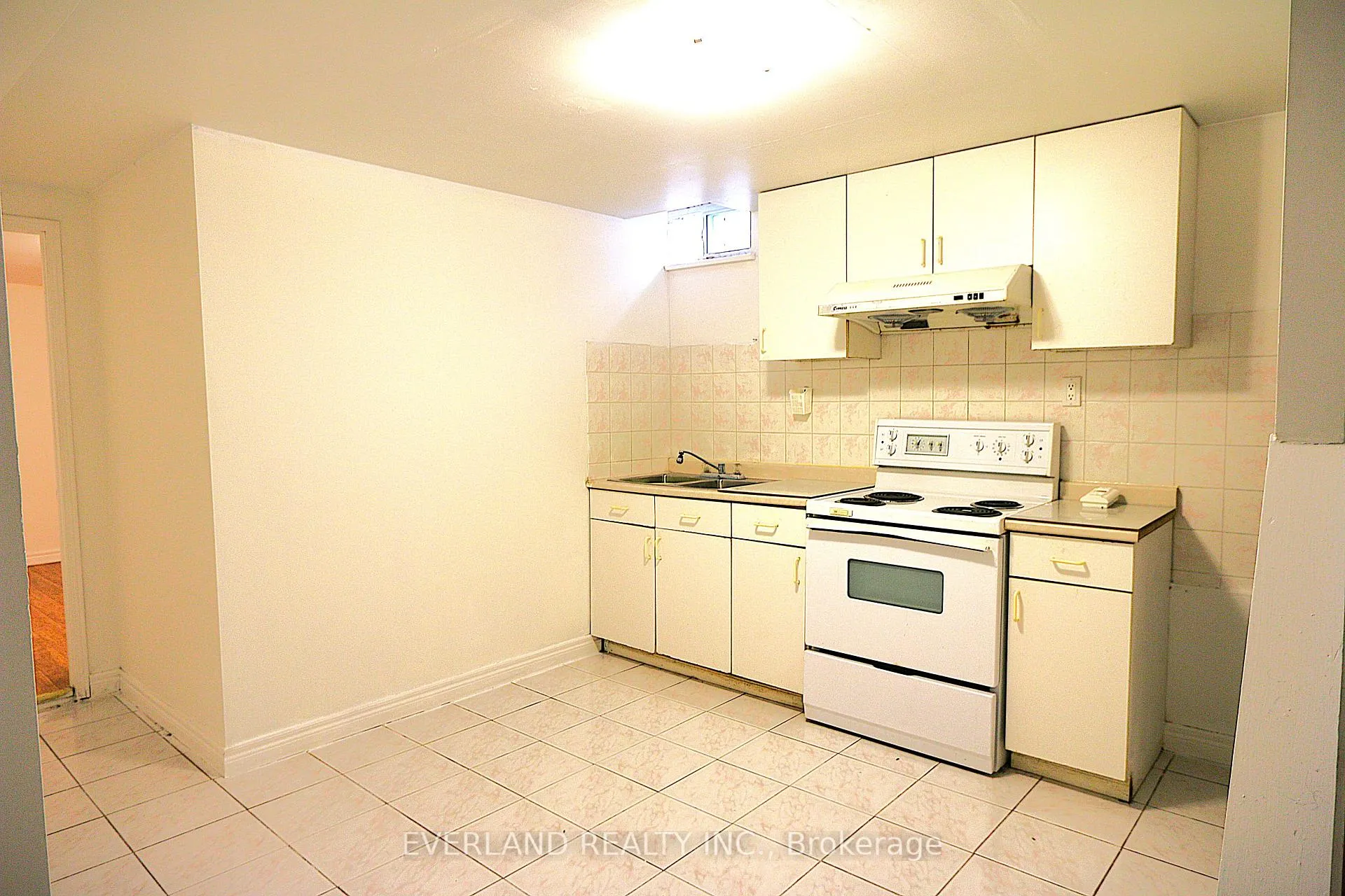 Photo 2 of 47 Jimston Drive, Markham, Milliken Mills East — HOMEH