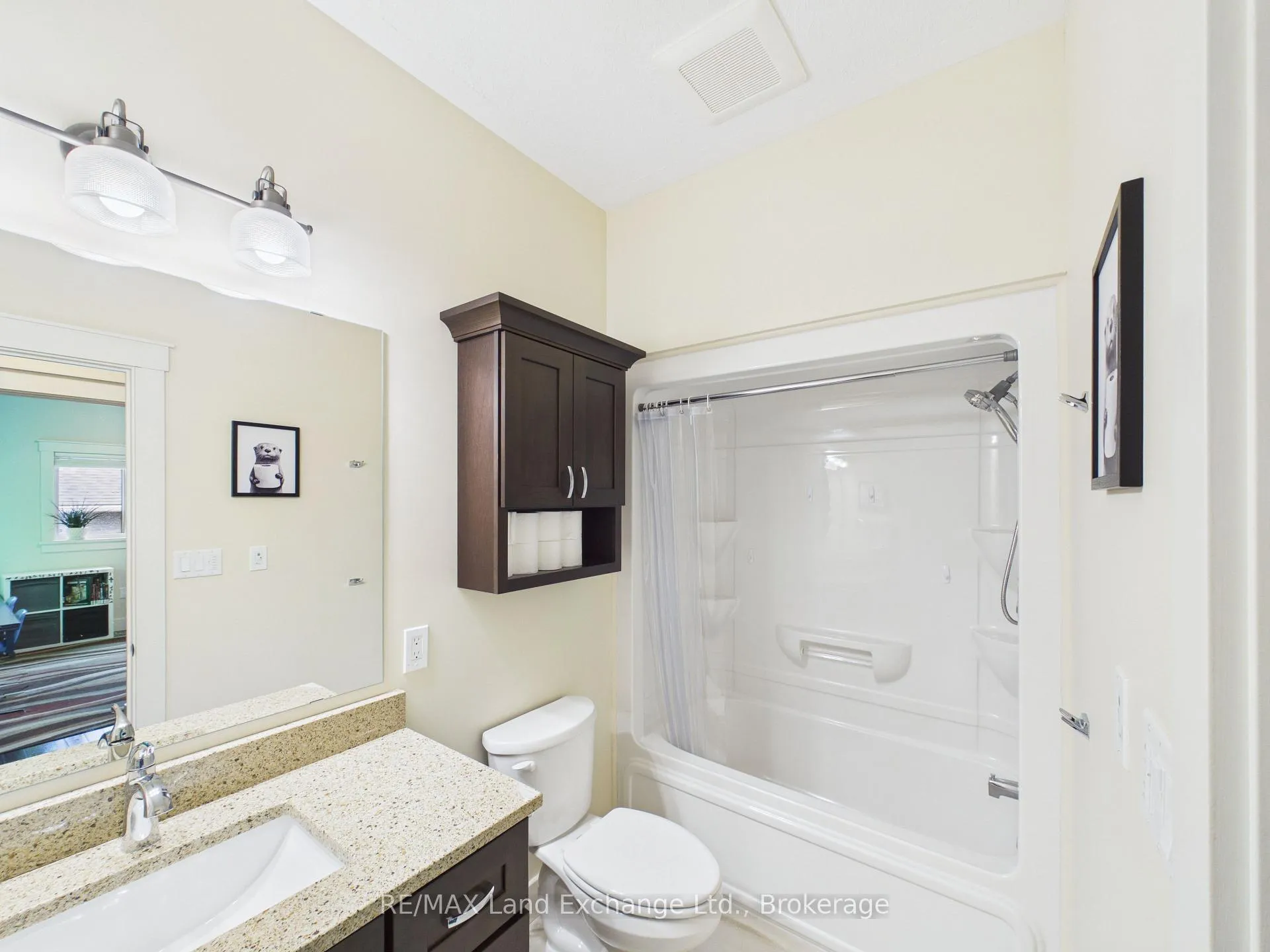 Photo 16 of 13 Lakefield Drive, Kincardine — HOMEH