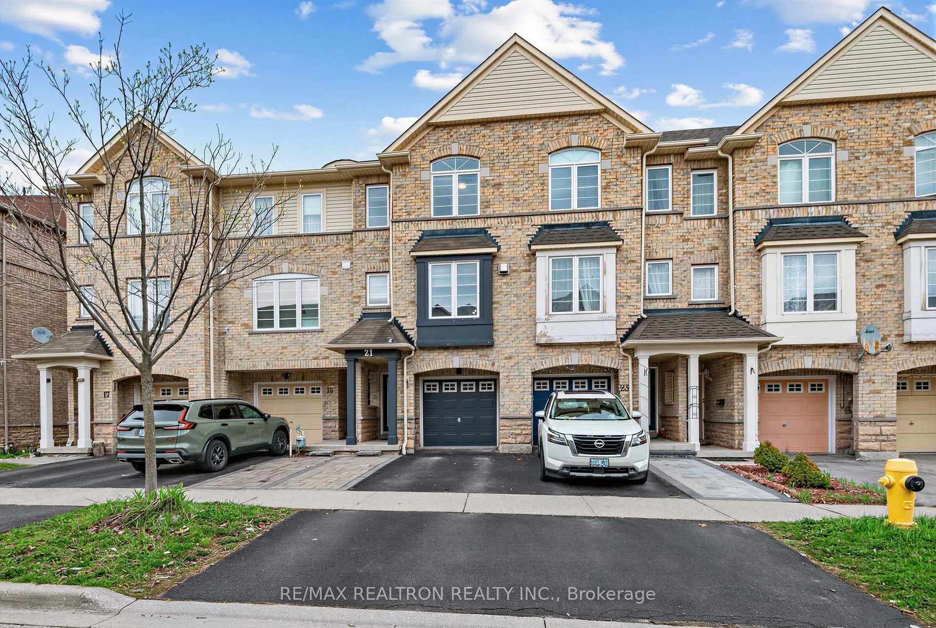 Photo 2 of 21 Cullcastle Street, Ajax, South West — HOMEH