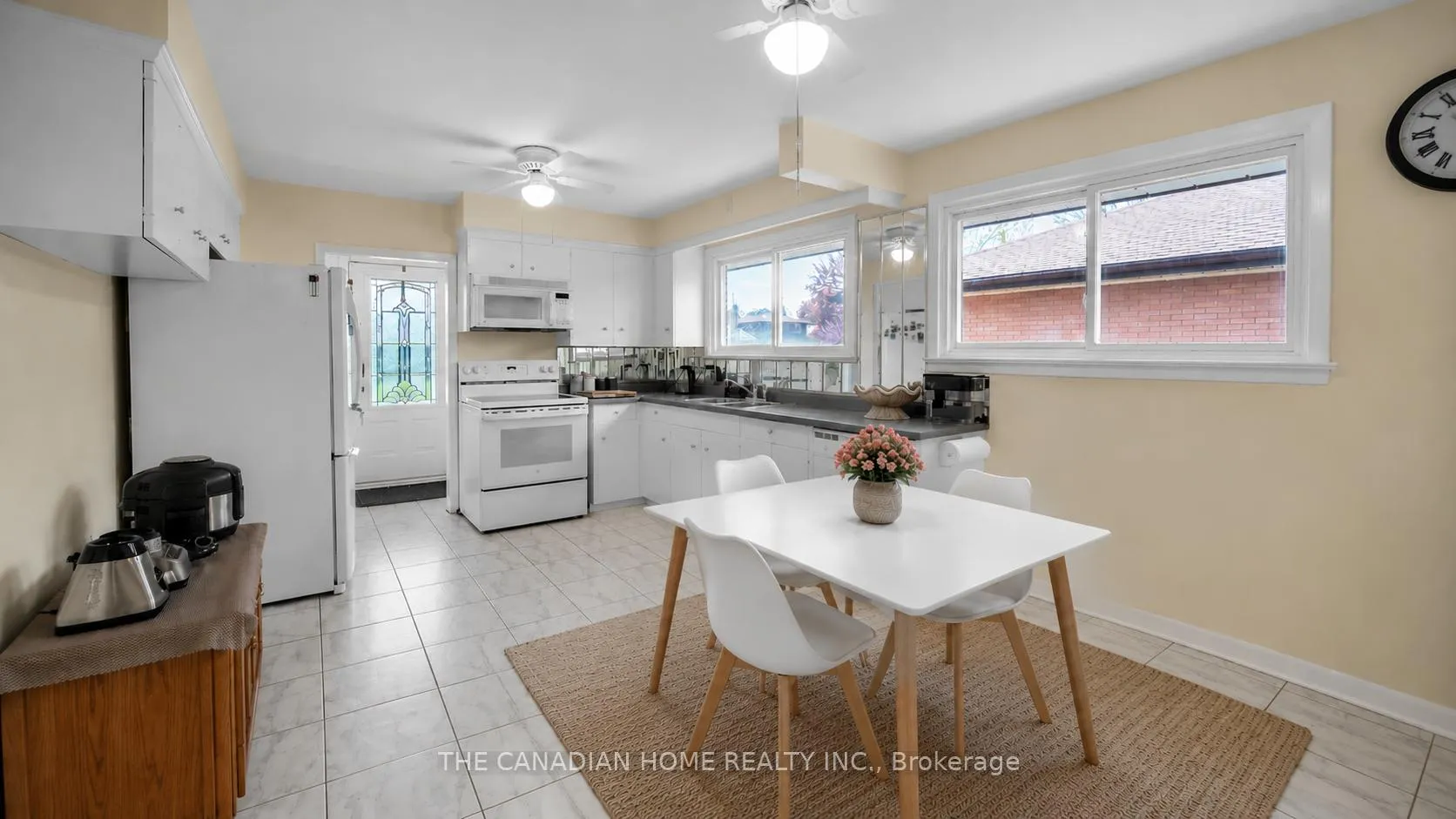 Photo 7 of 196 Tuxedo Ave, Hamilton, Delta — HOMEH