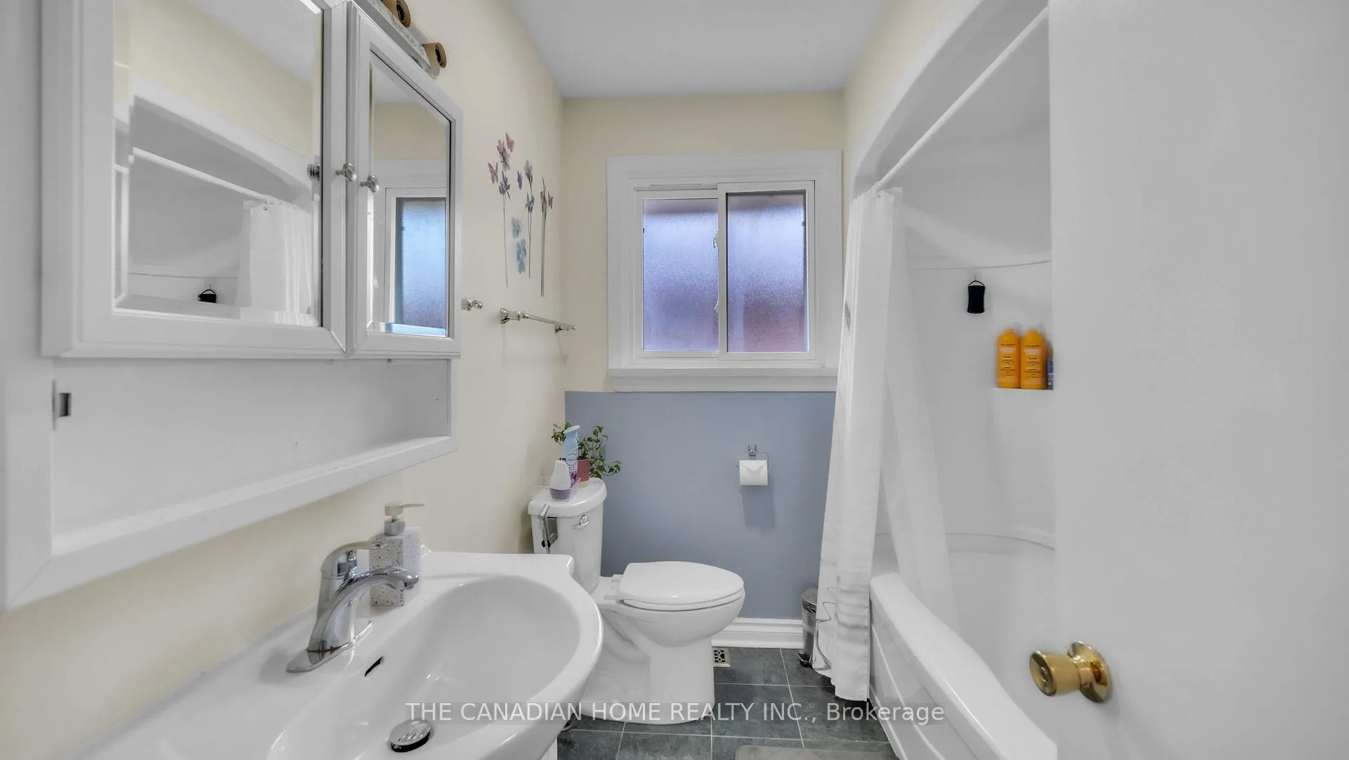 Photo 10 of 196 Tuxedo Ave, Hamilton, Delta — HOMEH