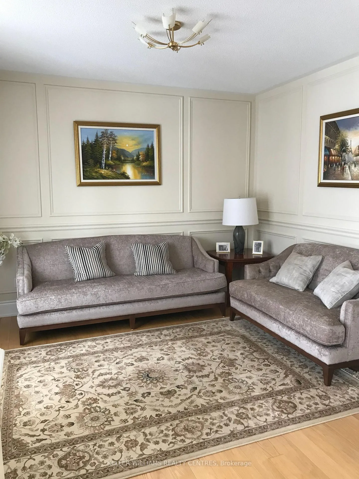 Photo 5 of 148 Hunterwood Chase, Vaughan, Rural Vaughan — HOMEH