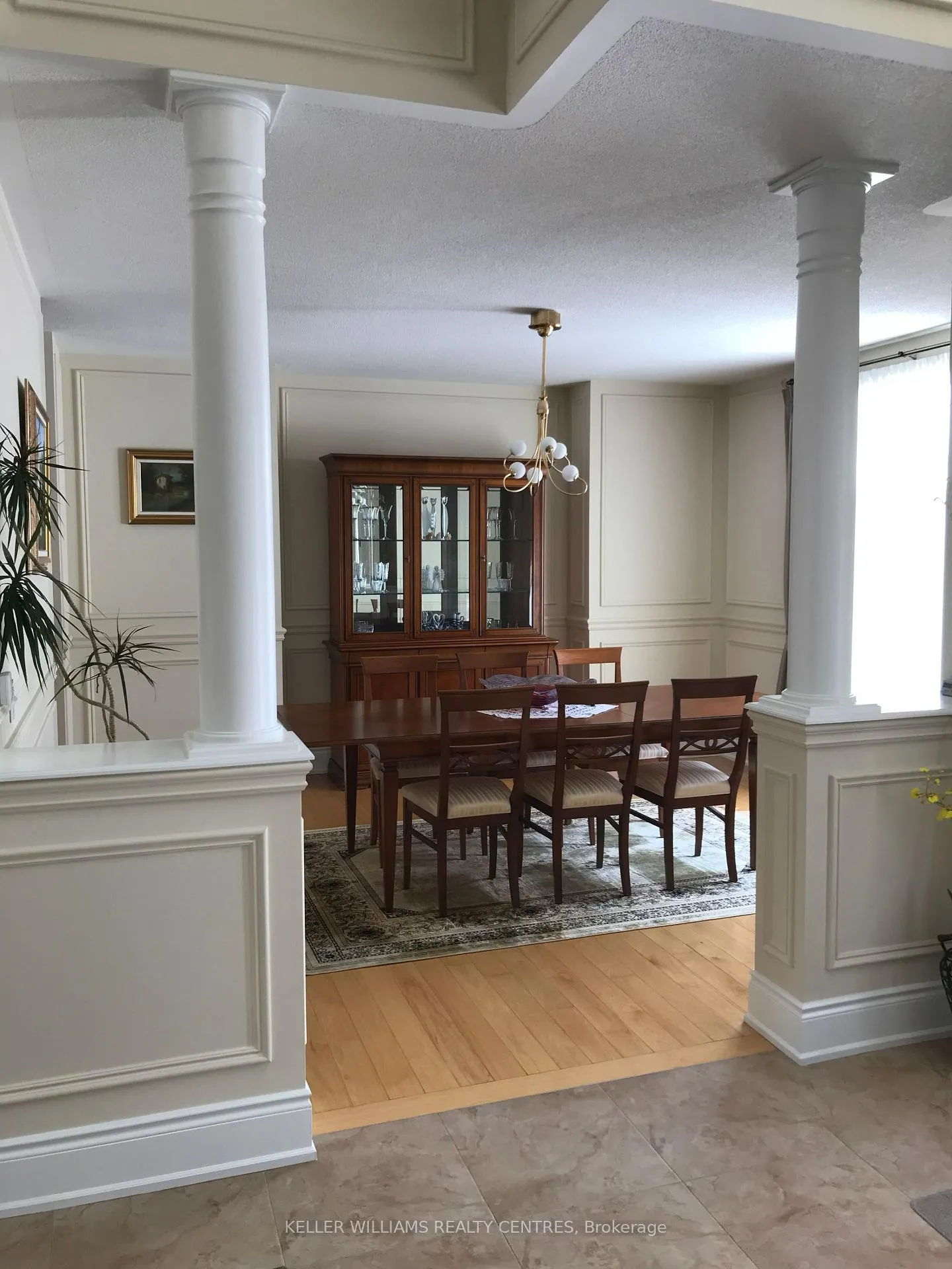 Photo 6 of 148 Hunterwood Chase, Vaughan, Rural Vaughan — HOMEH