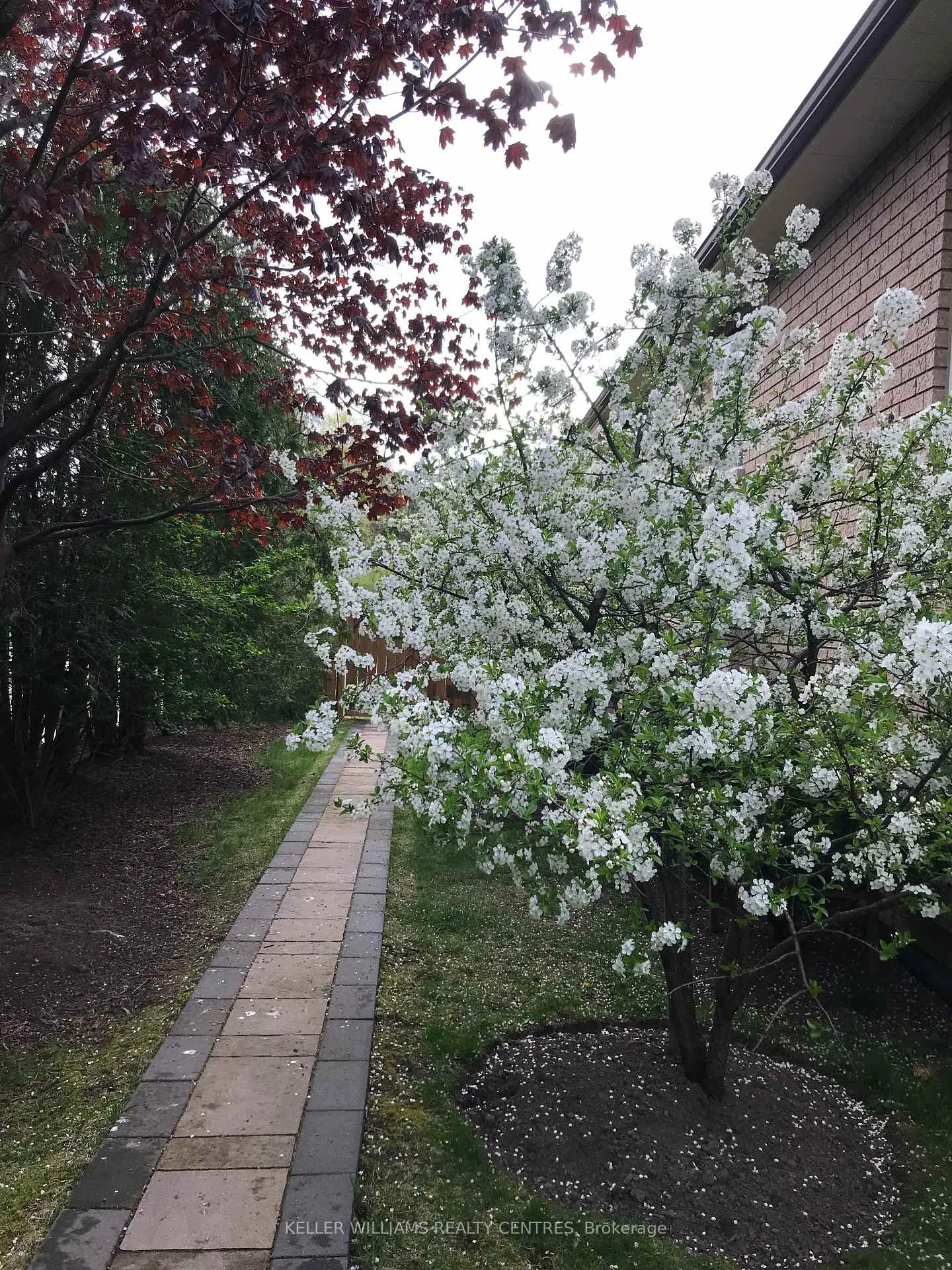 Photo 15 of 148 Hunterwood Chase, Vaughan, Rural Vaughan — HOMEH