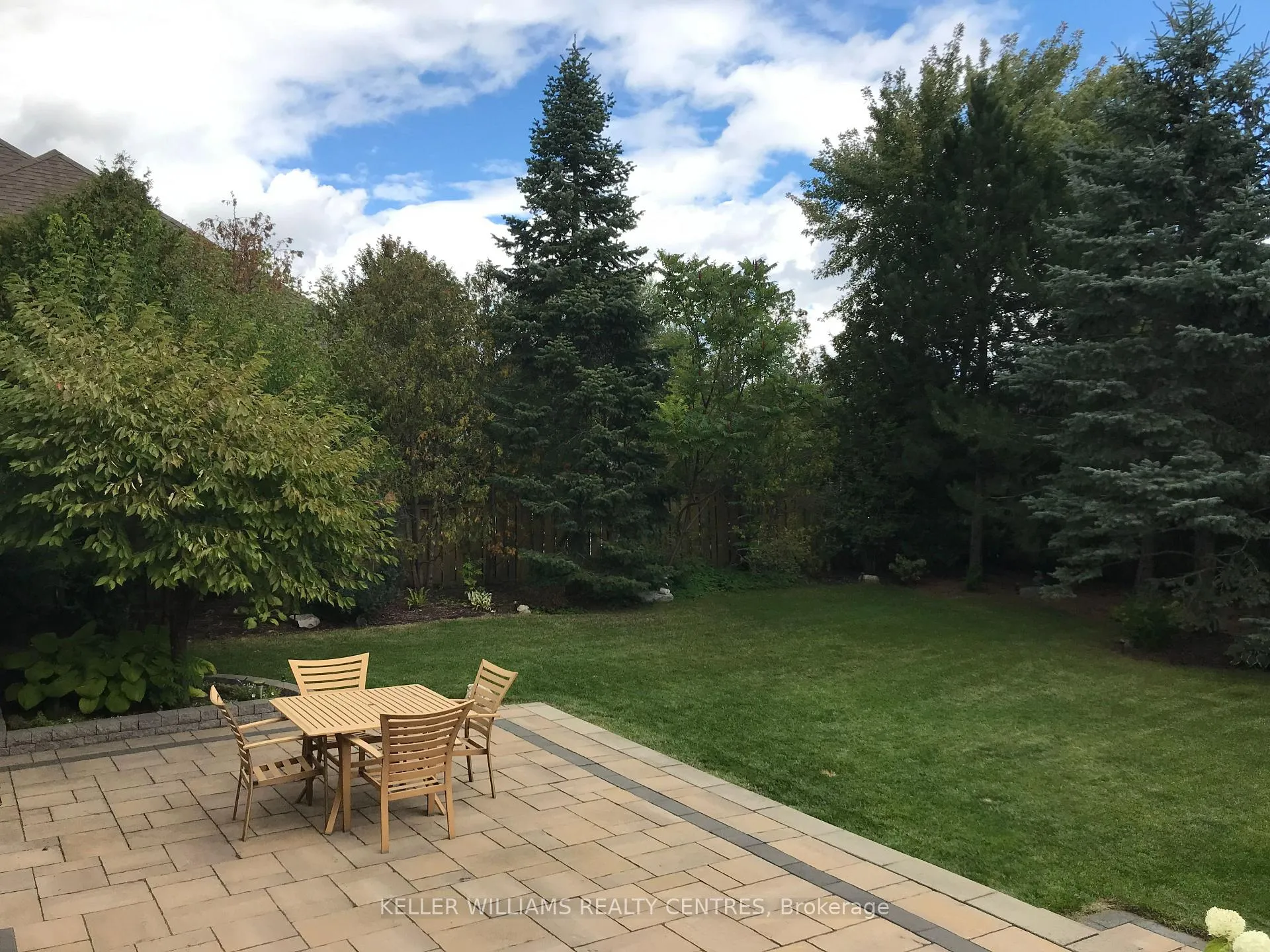 Photo 16 of 148 Hunterwood Chase, Vaughan, Rural Vaughan — HOMEH