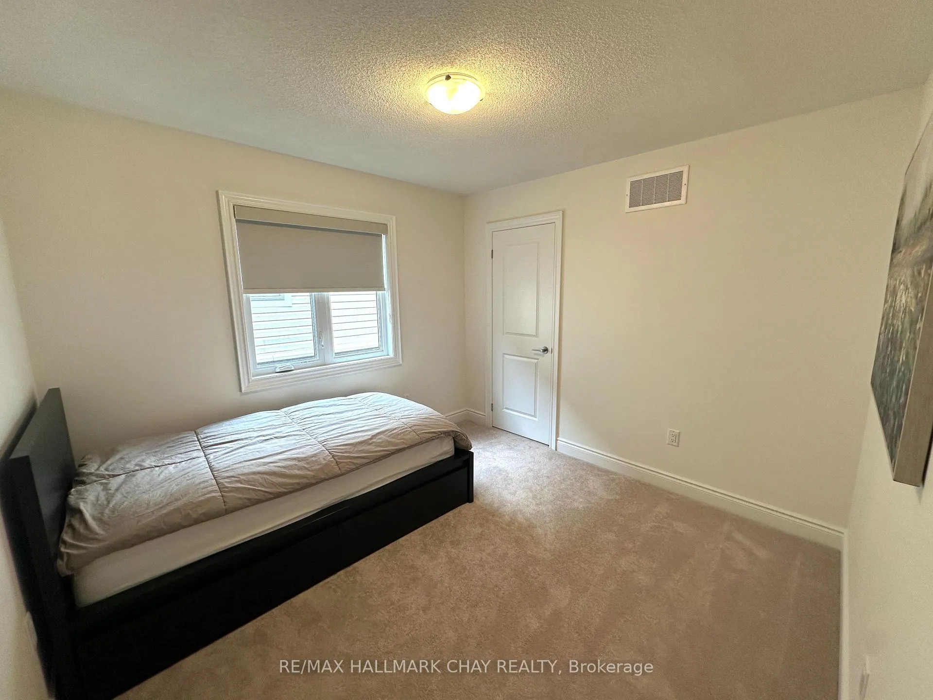 Photo 18 of 74 Phoenix Boulevard, Barrie, Rural Barrie Southeast — HOMEH