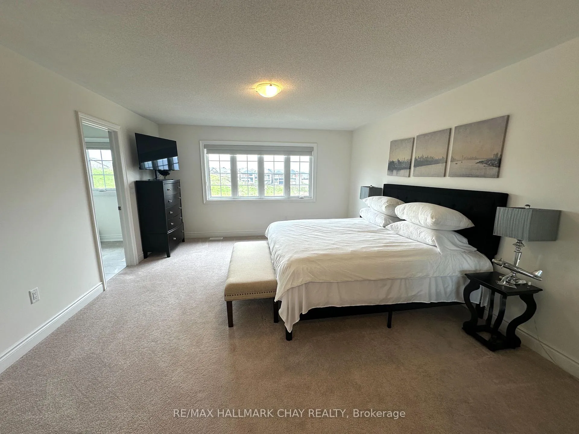 Photo 22 of 74 Phoenix Boulevard, Barrie, Rural Barrie Southeast — HOMEH