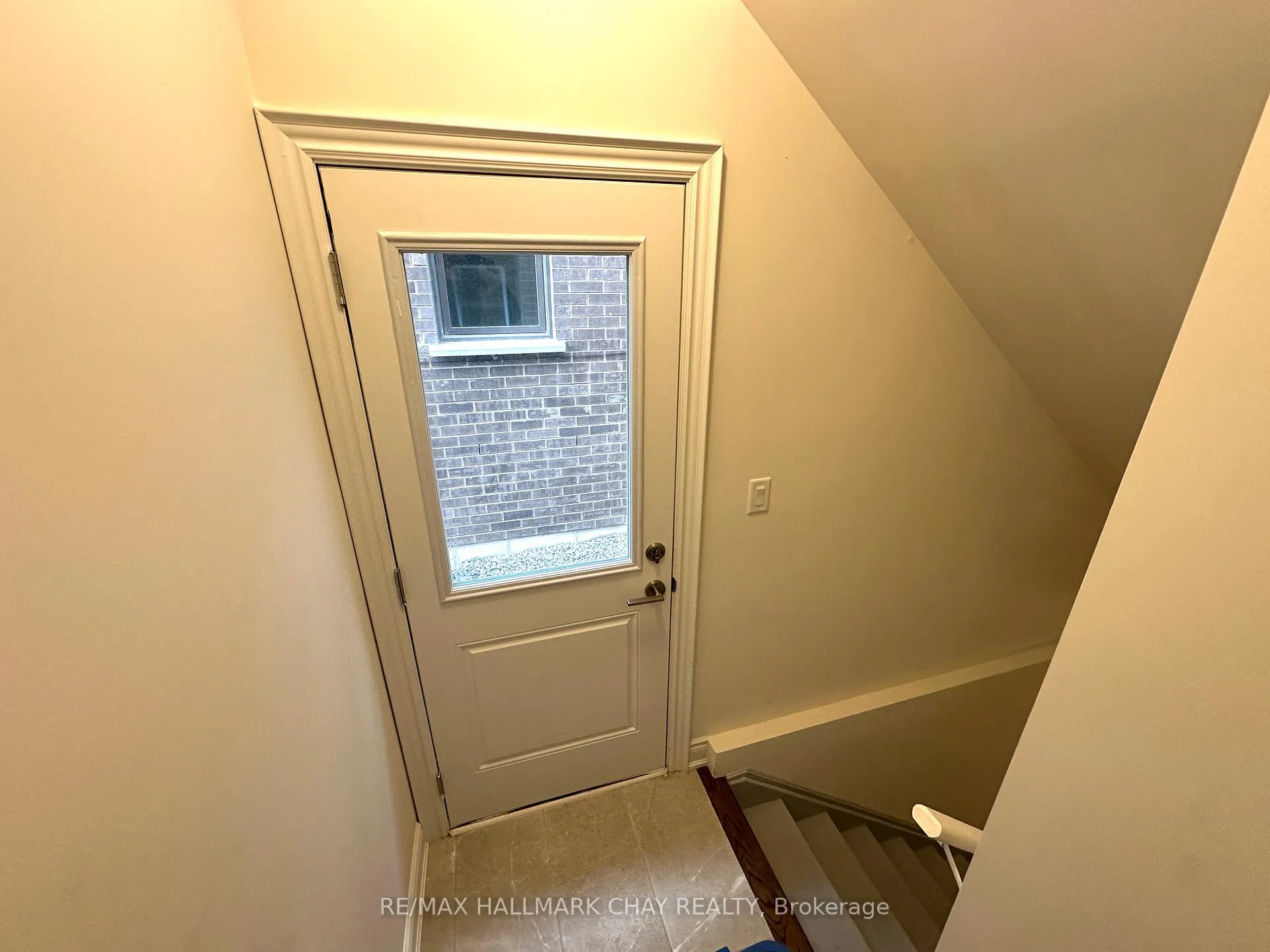 Photo 26 of 74 Phoenix Boulevard, Barrie, Rural Barrie Southeast — HOMEH
