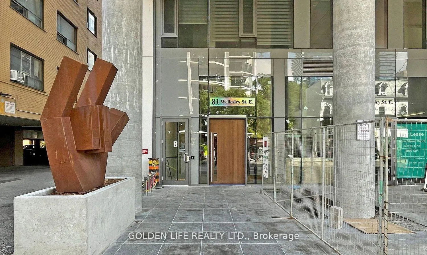 Photo 2 of Unit 1201, 81 Wellesley Street E, Toronto, Church-Yonge Corridor — HOMEH
