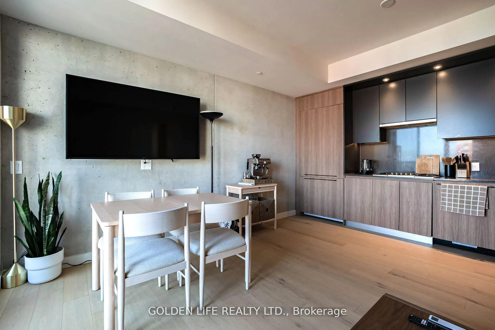 Photo 4 of Unit 1201, 81 Wellesley Street E, Toronto, Church-Yonge Corridor — HOMEH