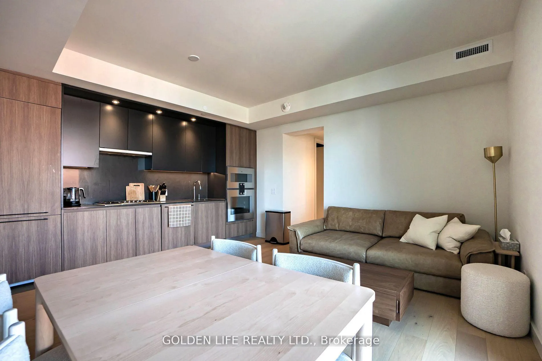 Photo 5 of Unit 1201, 81 Wellesley Street E, Toronto, Church-Yonge Corridor — HOMEH