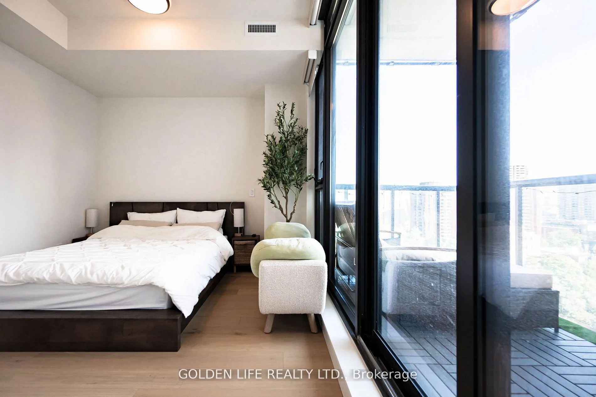 Photo 7 of Unit 1201, 81 Wellesley Street E, Toronto, Church-Yonge Corridor — HOMEH