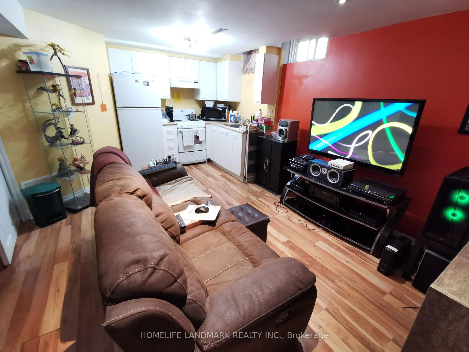 Photo 6 of 296 Glen Hill Drive, Whitby, Blue Grass Meadows — HOMEH