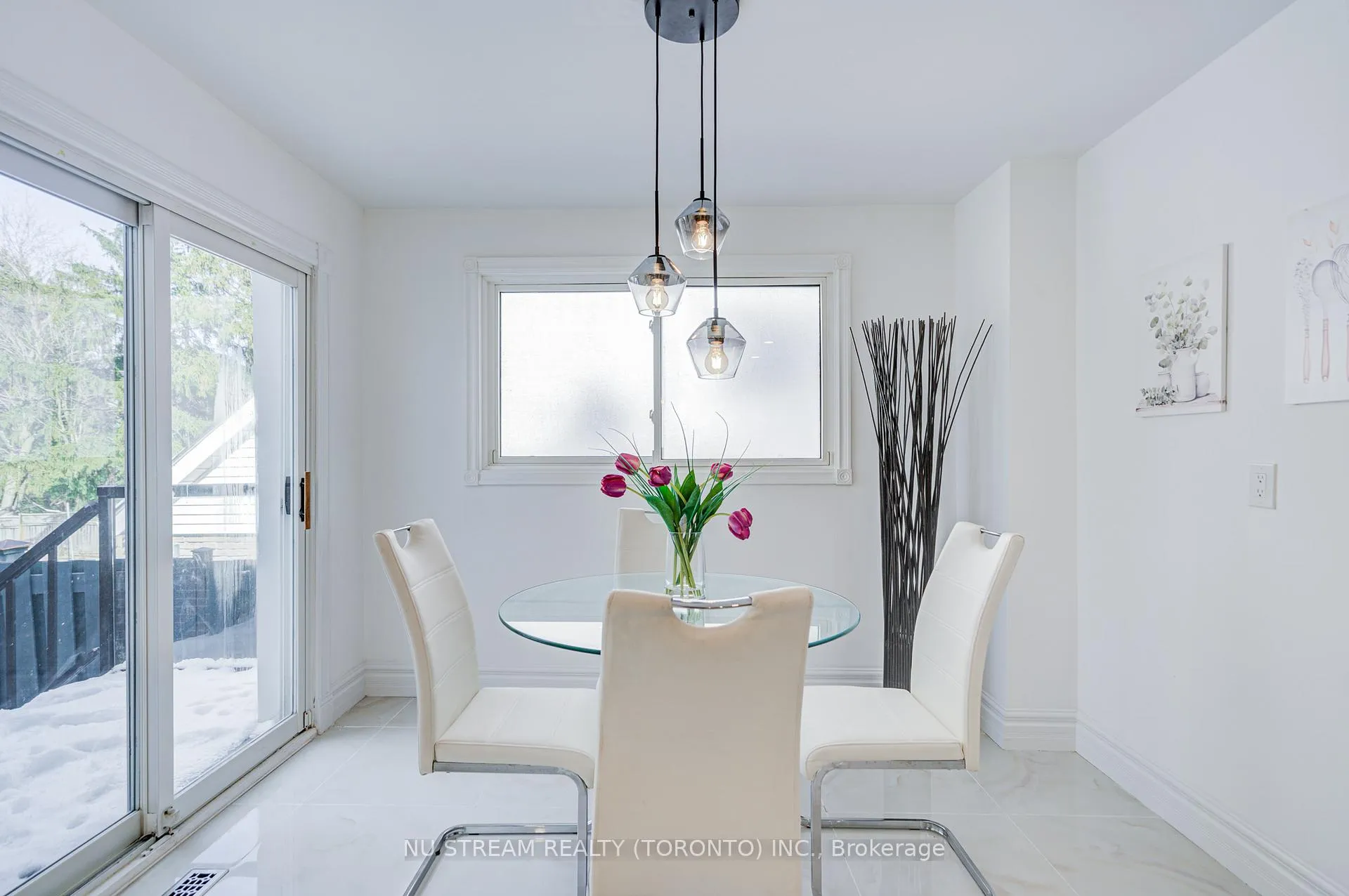 Photo 12 of 8 Hemingway Crescent, Markham, Unionville — HOMEH