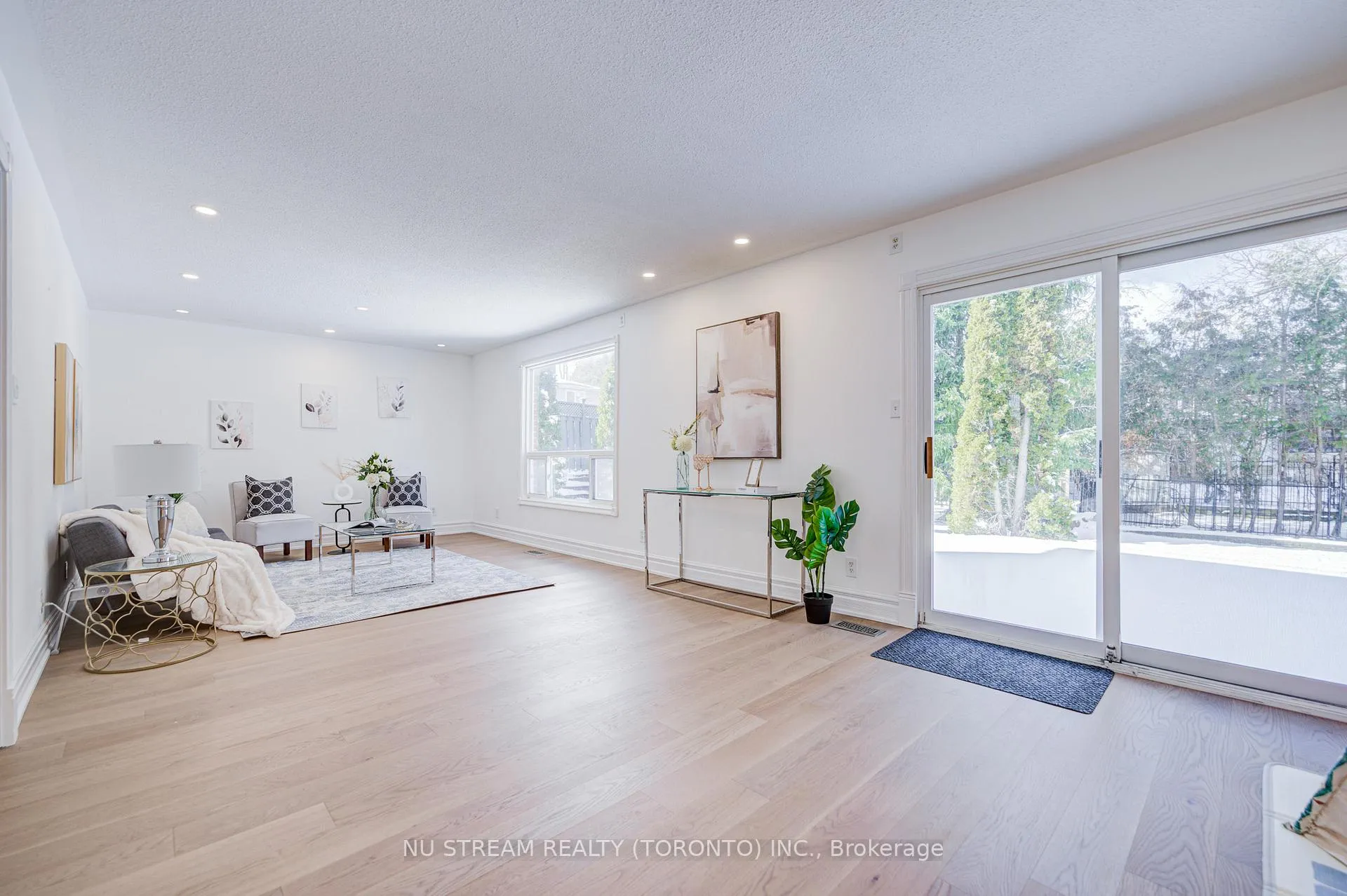 Photo 30 of 8 Hemingway Crescent, Markham, Unionville — HOMEH