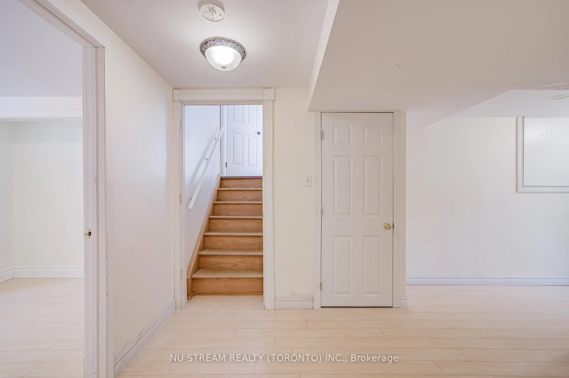 Photo 34 of 8 Hemingway Crescent, Markham, Unionville — HOMEH