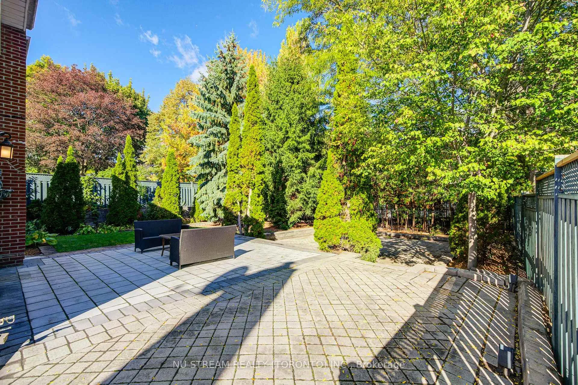 Photo 43 of 8 Hemingway Crescent, Markham, Unionville — HOMEH