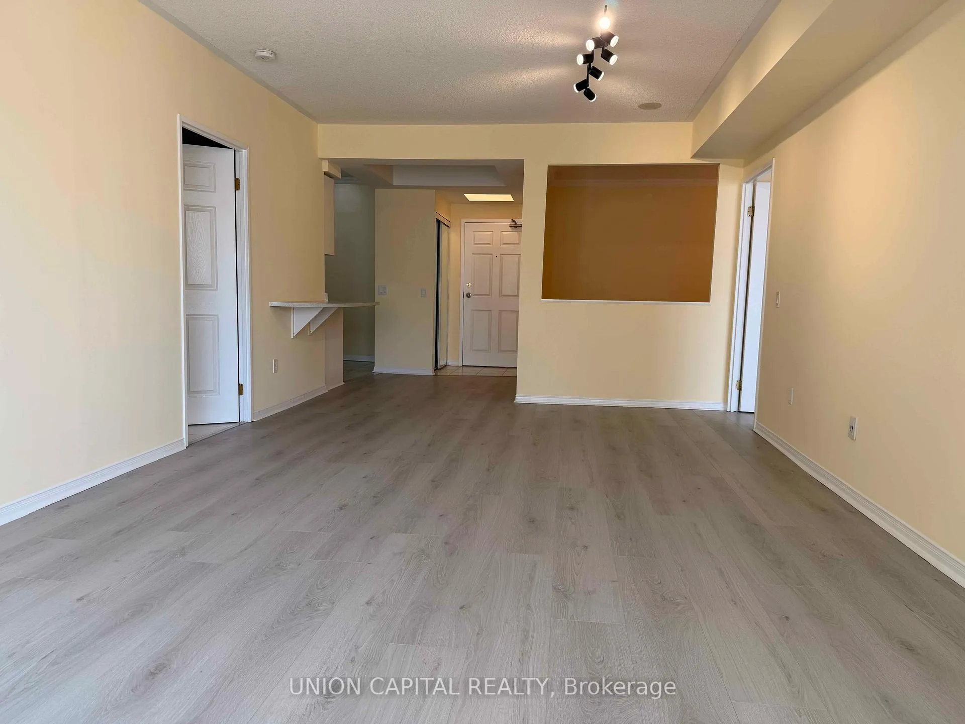 Photo 1 of Unit 311, 7398 Yonge Street, Vaughan, Crestwood-Springfarm-Yorkhill — HOMEH
