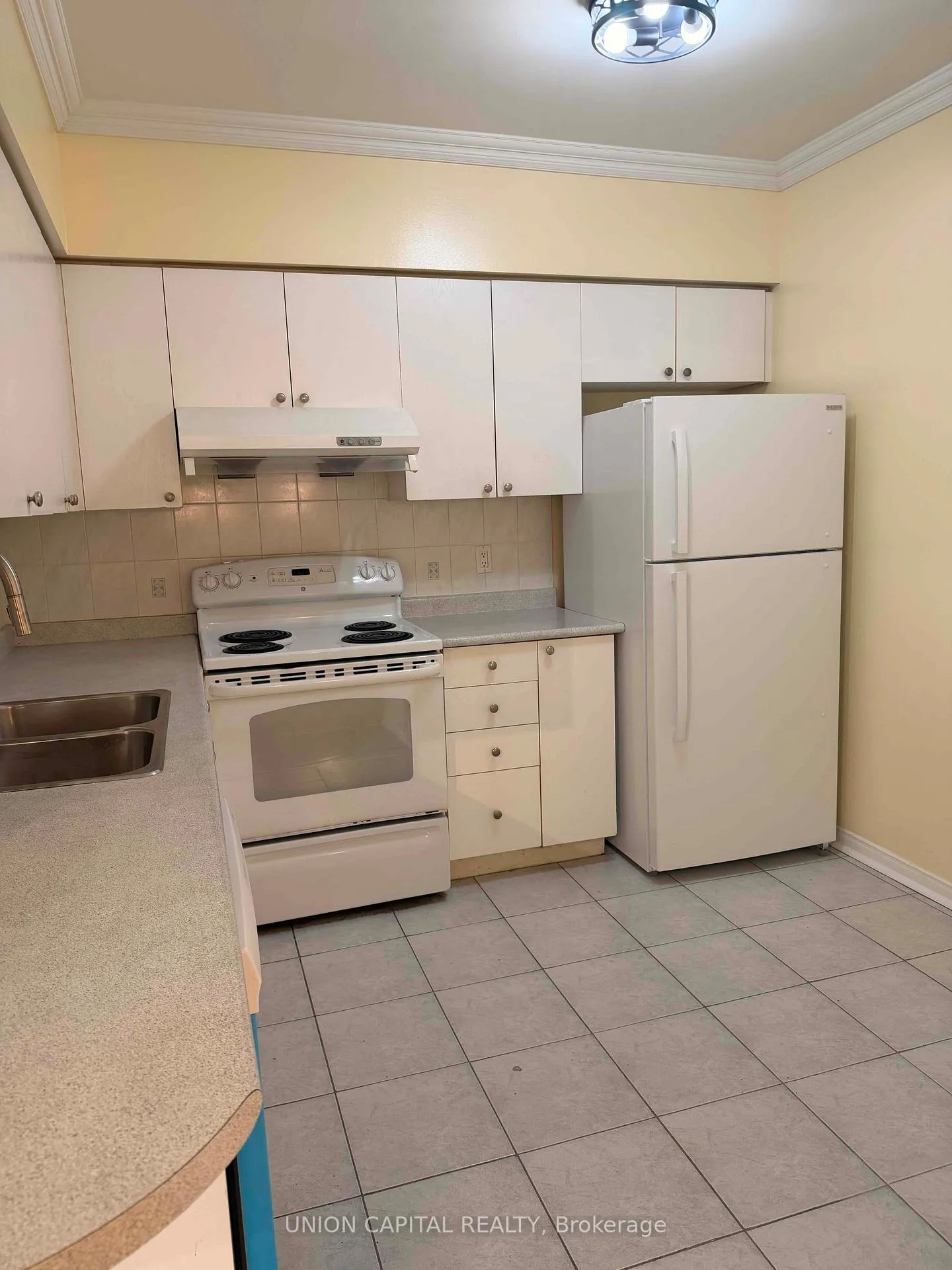 Photo 3 of Unit 311, 7398 Yonge Street, Vaughan, Crestwood-Springfarm-Yorkhill — HOMEH