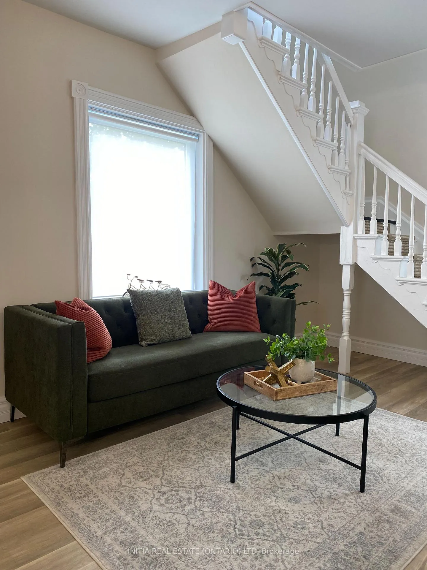 Photo 19 of 114 Ann Street, Sarnia — HOMEH