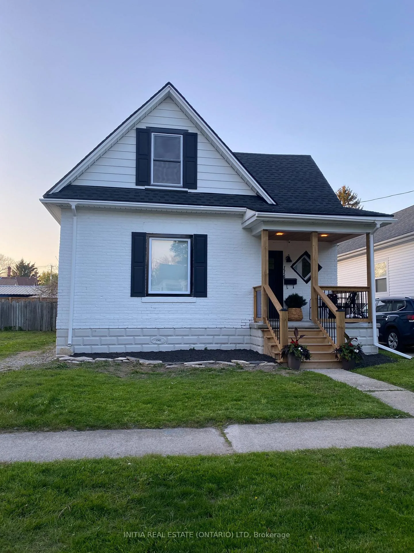 Photo 38 of 114 Ann Street, Sarnia — HOMEH