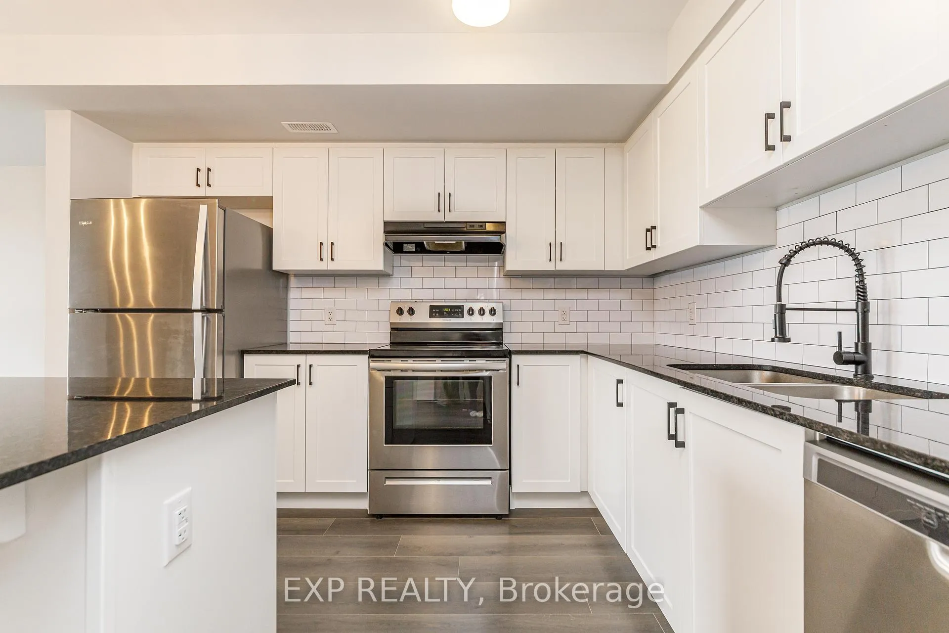 Photo 6 of 852 Atlas Terrace, Ottawa, Kanata - Emerald Meadows/Trailwest — HOMEH
