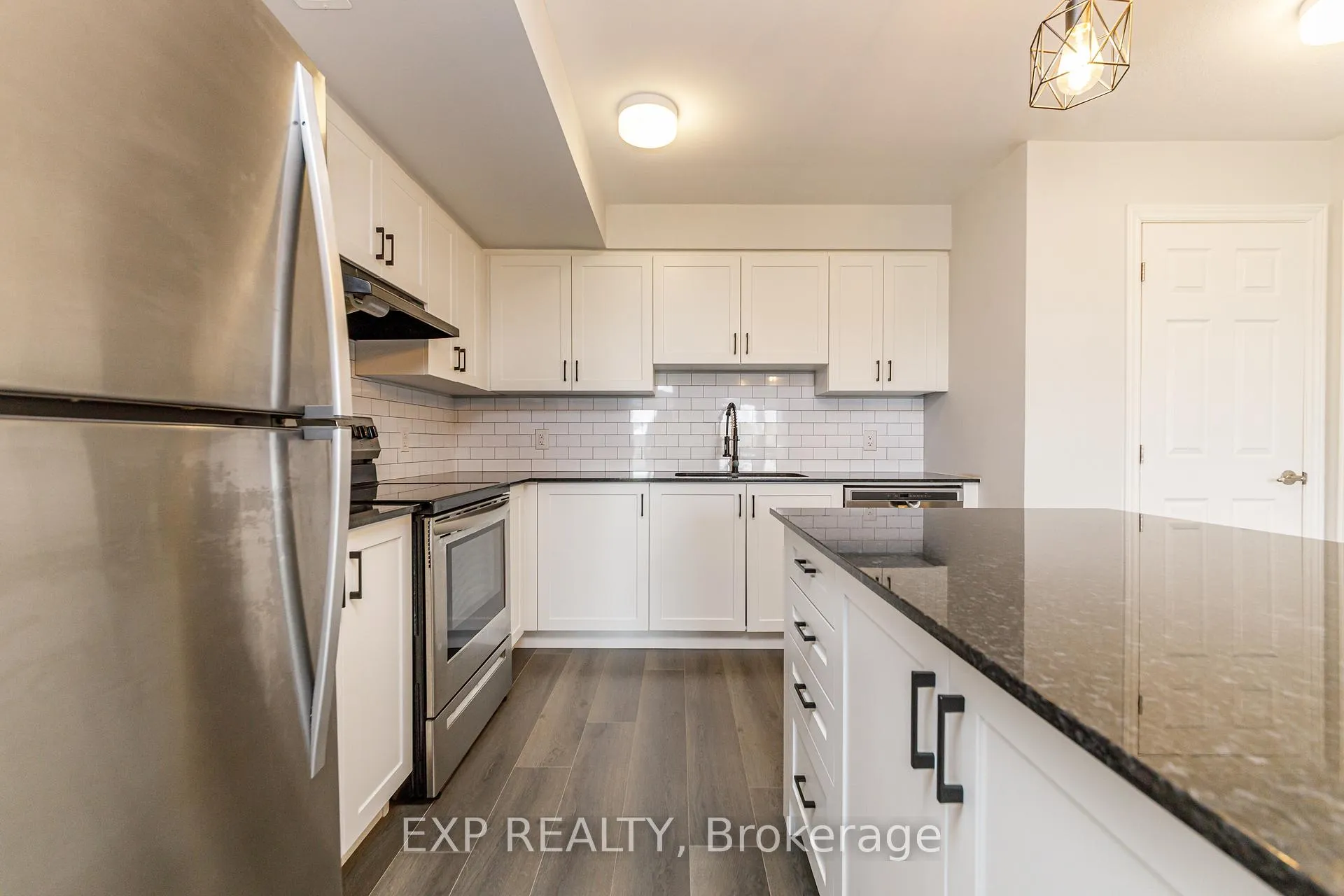 Photo 7 of 852 Atlas Terrace, Ottawa, Kanata - Emerald Meadows/Trailwest — HOMEH