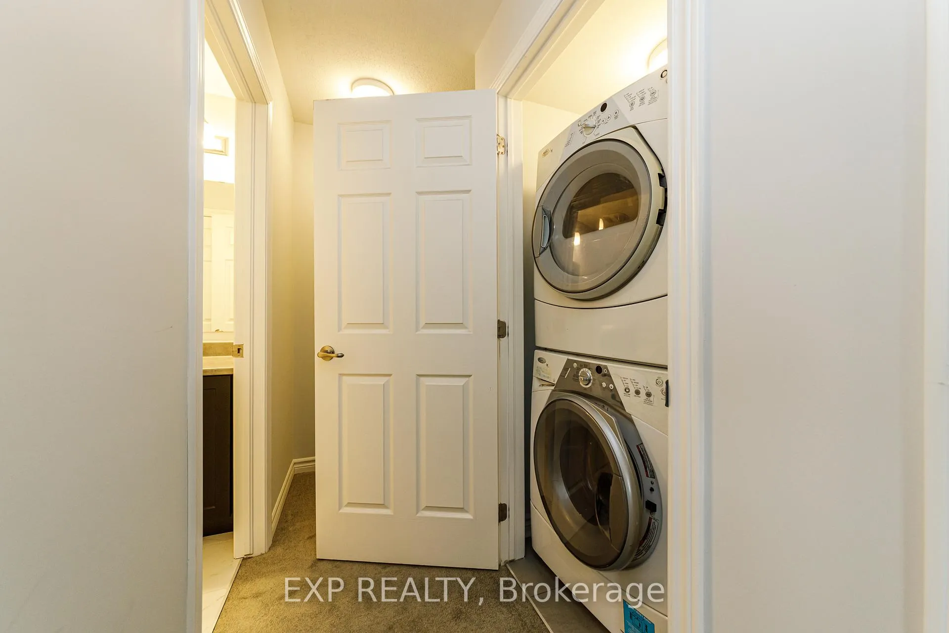 Photo 13 of 852 Atlas Terrace, Ottawa, Kanata - Emerald Meadows/Trailwest — HOMEH