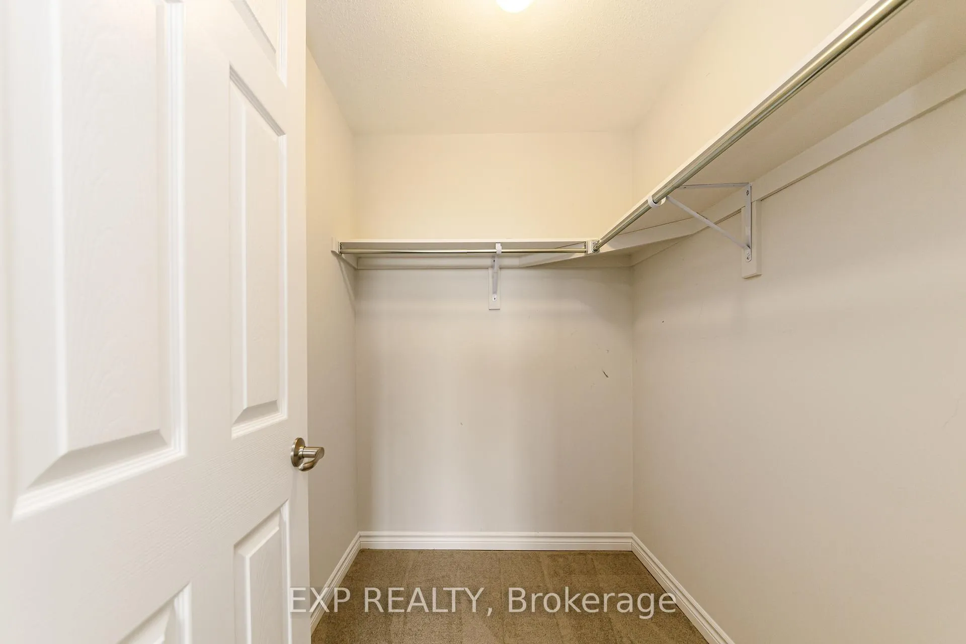 Photo 17 of 852 Atlas Terrace, Ottawa, Kanata - Emerald Meadows/Trailwest — HOMEH