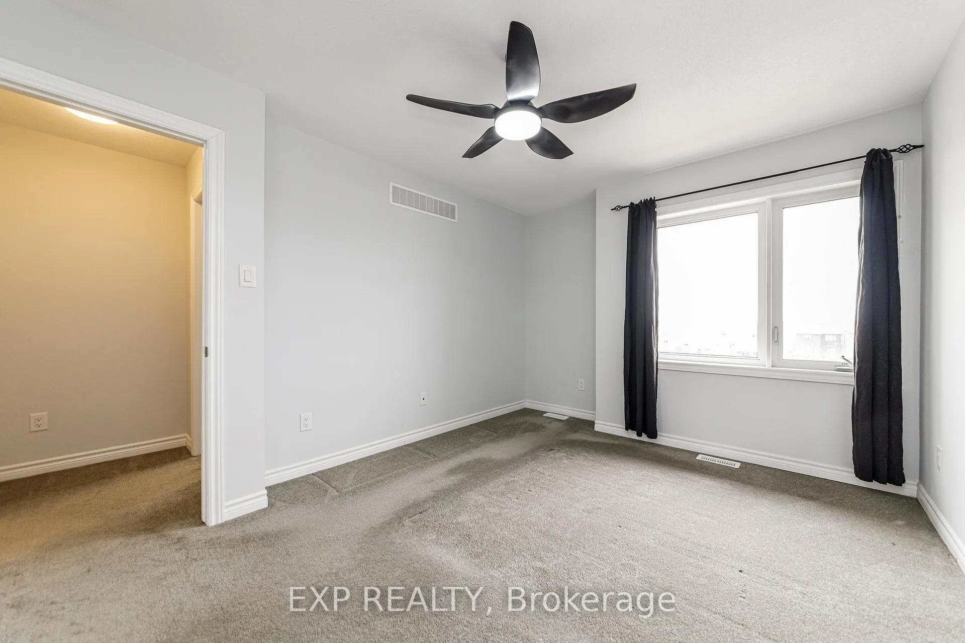 Photo 20 of 852 Atlas Terrace, Ottawa, Kanata - Emerald Meadows/Trailwest — HOMEH