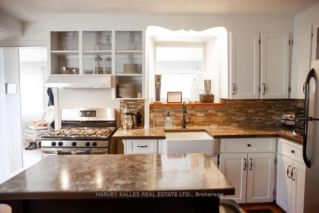Photo 15 of 8 School House Road, Prince Edward County, Athol Ward — HOMEH