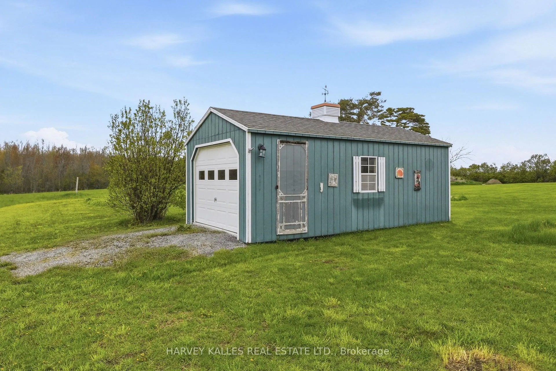 Photo 35 of 8 School House Road, Prince Edward County, Athol Ward — HOMEH