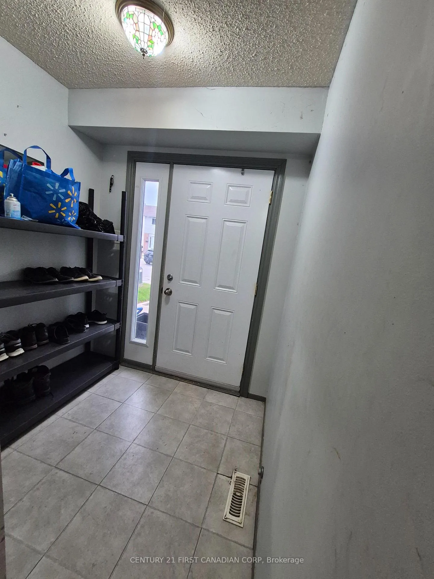 Photo 5 of Unit 26, 110 Deveron Crescent, London, South T — HOMEH
