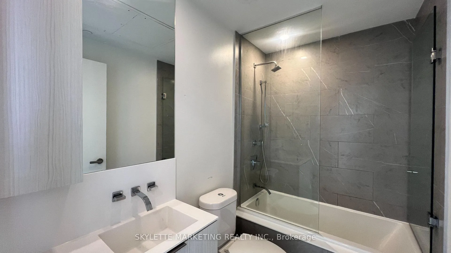 Photo 9 of Unit 2807, 16 Bonnycastle Street, Toronto, Waterfront Communities — HOMEH