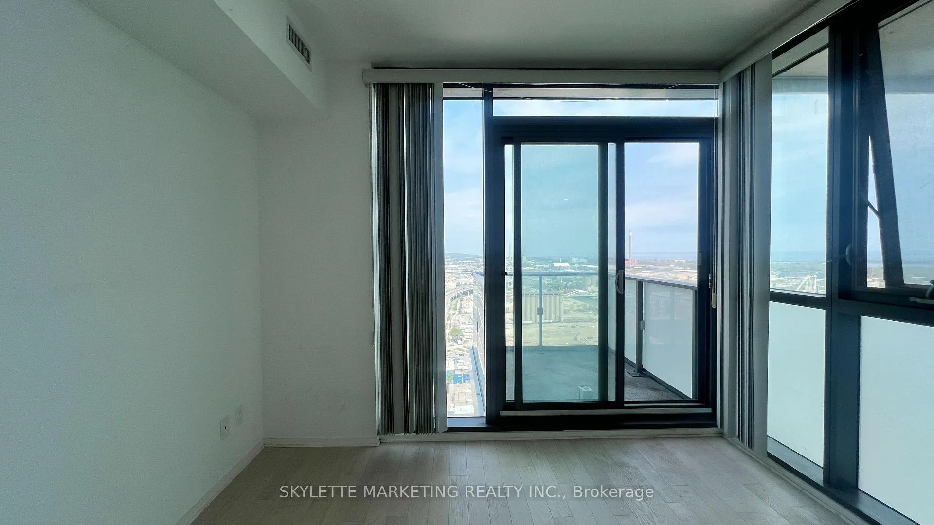 Photo 12 of Unit 2807, 16 Bonnycastle Street, Toronto, Waterfront Communities — HOMEH