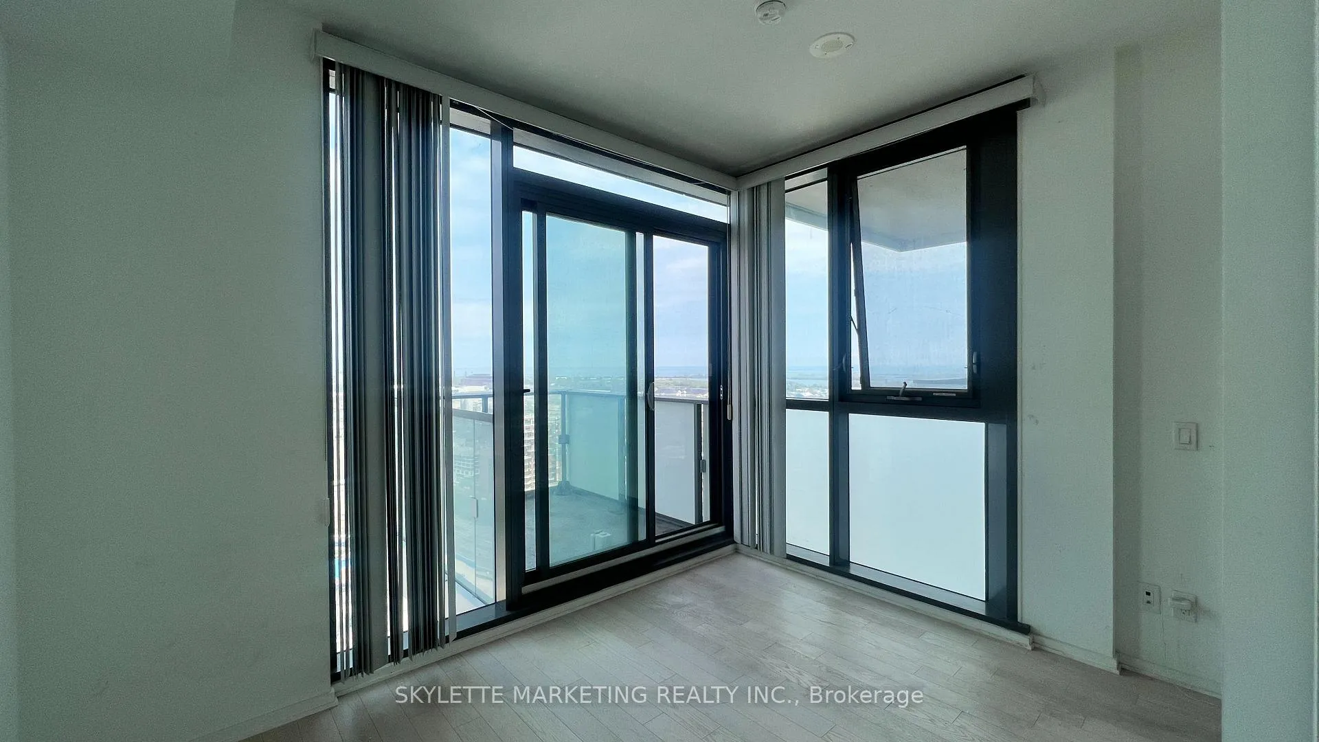 Photo 13 of Unit 2807, 16 Bonnycastle Street, Toronto, Waterfront Communities — HOMEH