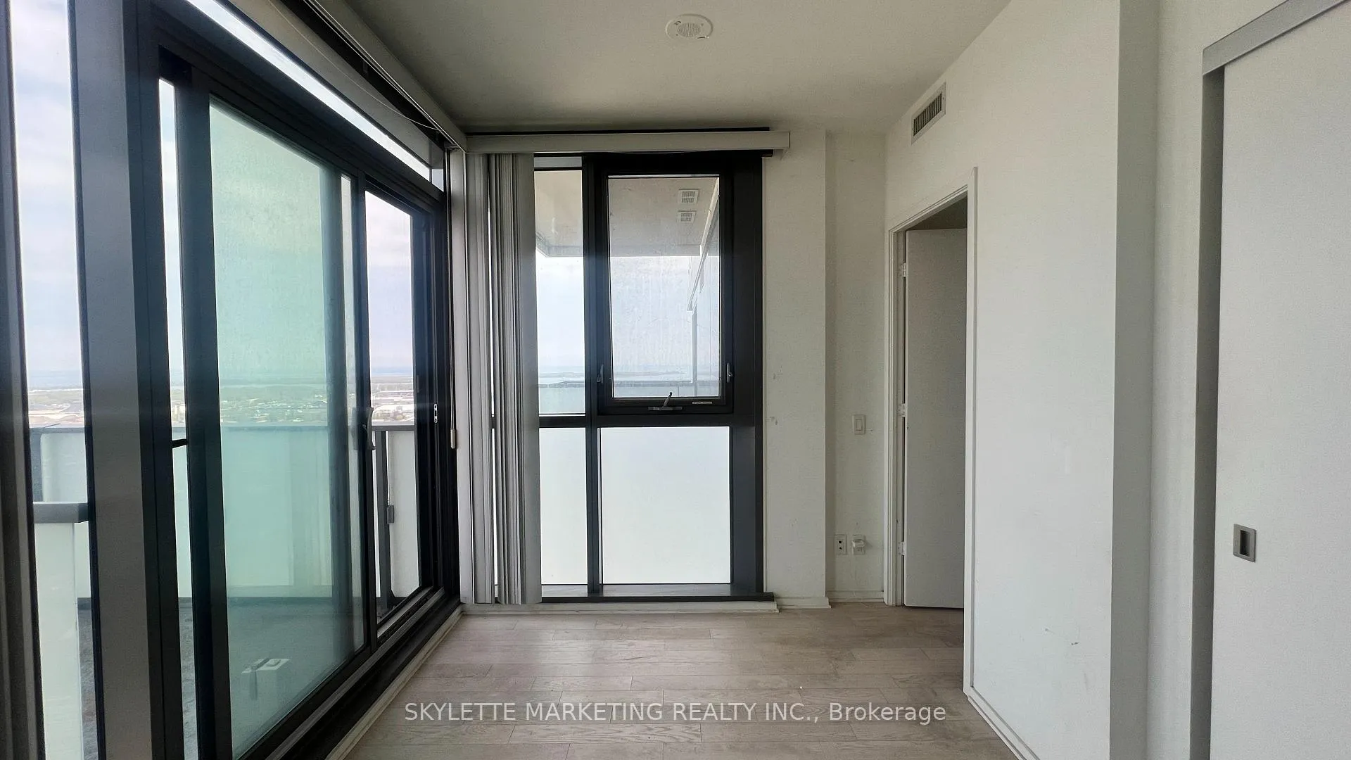 Photo 14 of Unit 2807, 16 Bonnycastle Street, Toronto, Waterfront Communities — HOMEH