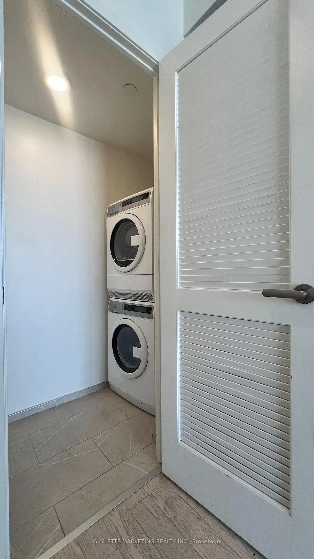 Photo 27 of Unit 2807, 16 Bonnycastle Street, Toronto, Waterfront Communities — HOMEH