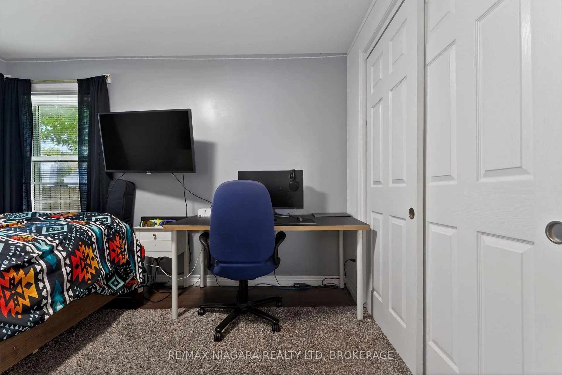 Photo 14 of 18 1/2 Willow Street, St. Catharines, Burleigh Hill — HOMEH