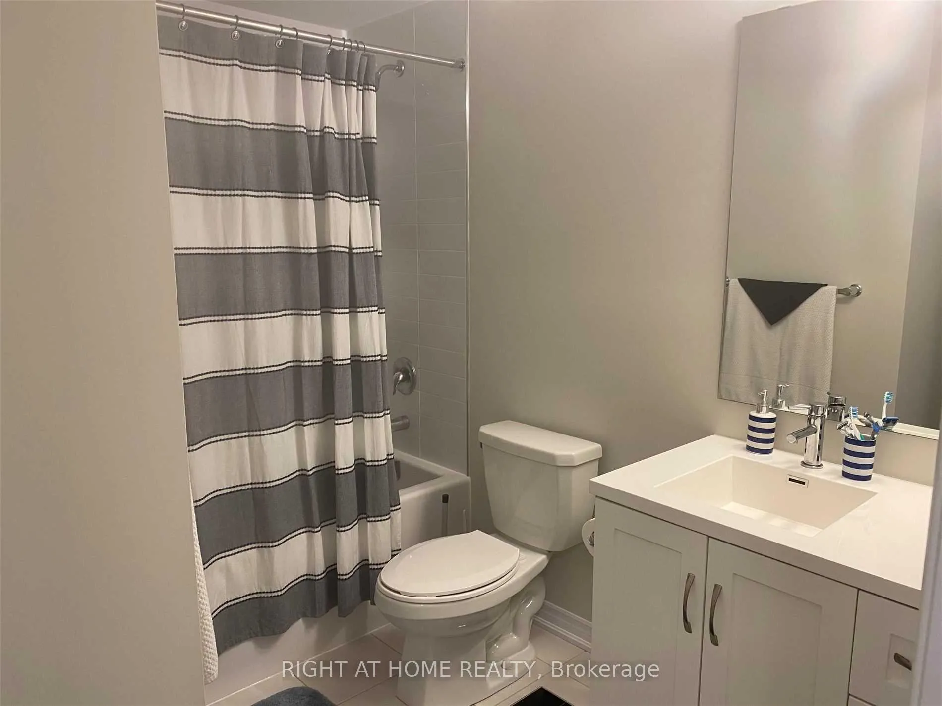 Photo 11 of Unit 73, 11 Willow Lane, Hamilton, Fruitland — HOMEH