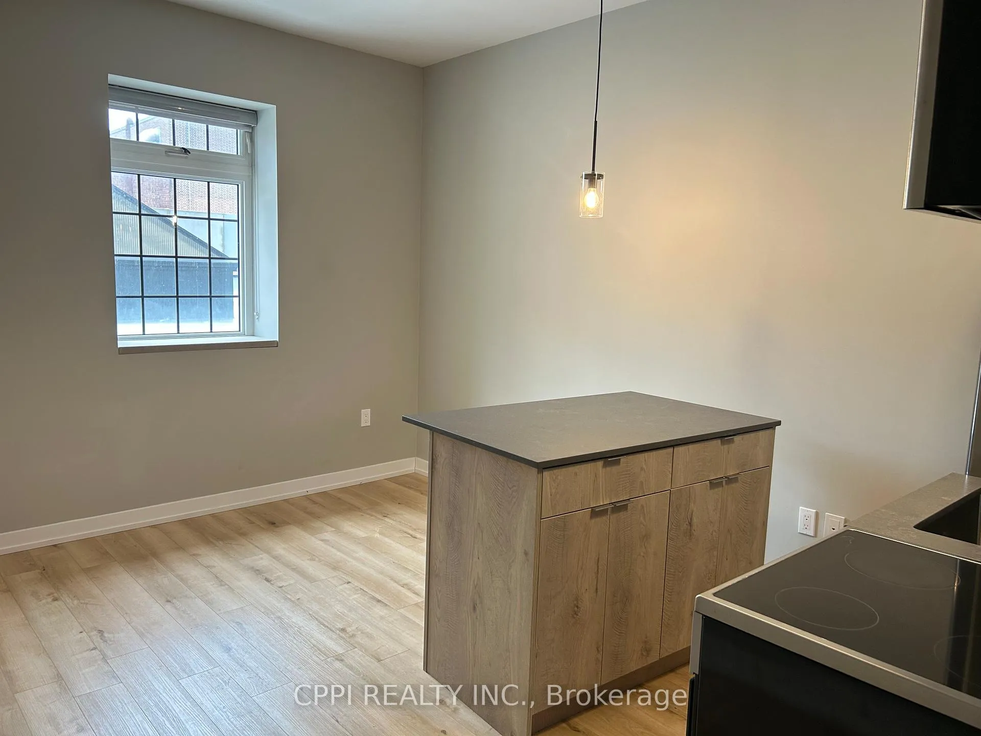 Photo 2 of Unit 202, 70 King Street E, Oshawa, Central — HOMEH