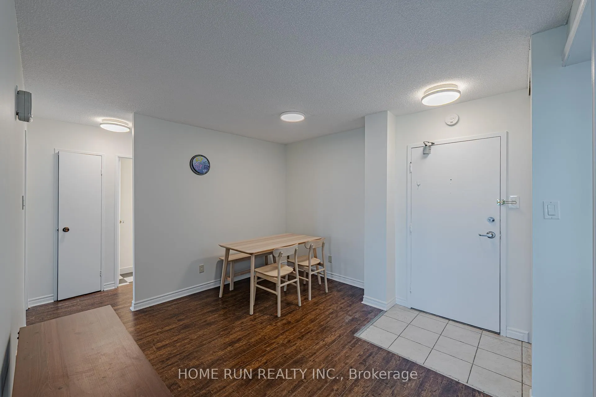 Photo 21 of Unit 1111, 555 Brittany Drive, Ottawa, Viscount Alexander Park — HOMEH