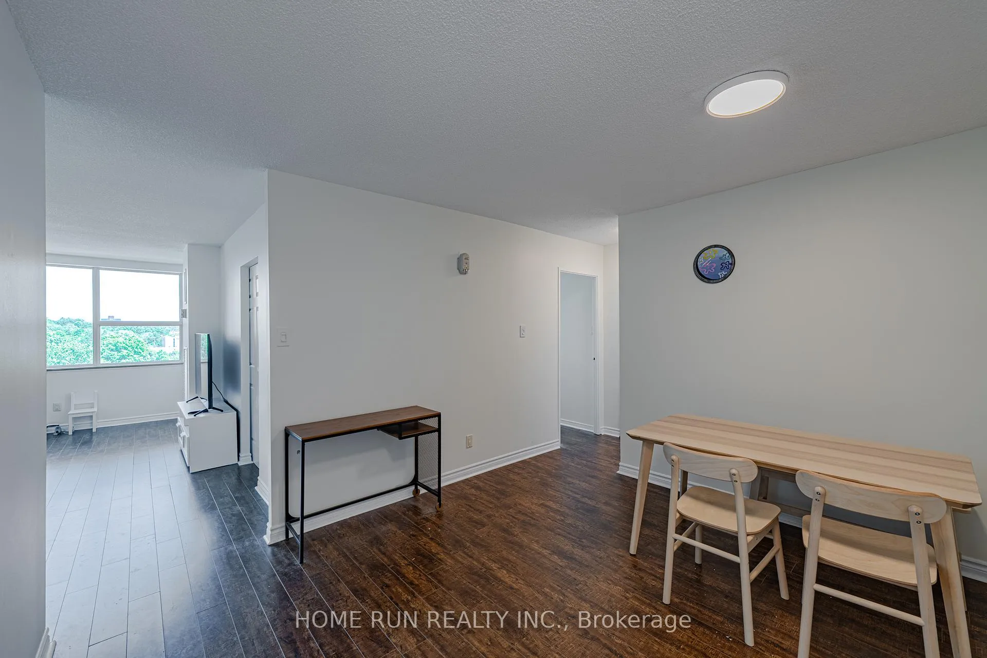 Photo 23 of Unit 1111, 555 Brittany Drive, Ottawa, Viscount Alexander Park — HOMEH