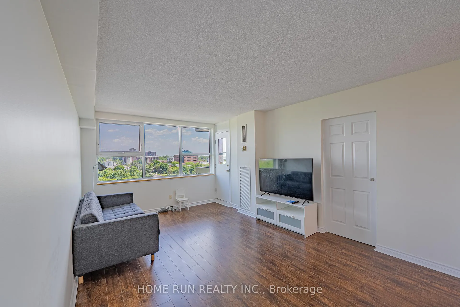 Photo 26 of Unit 1111, 555 Brittany Drive, Ottawa, Viscount Alexander Park — HOMEH