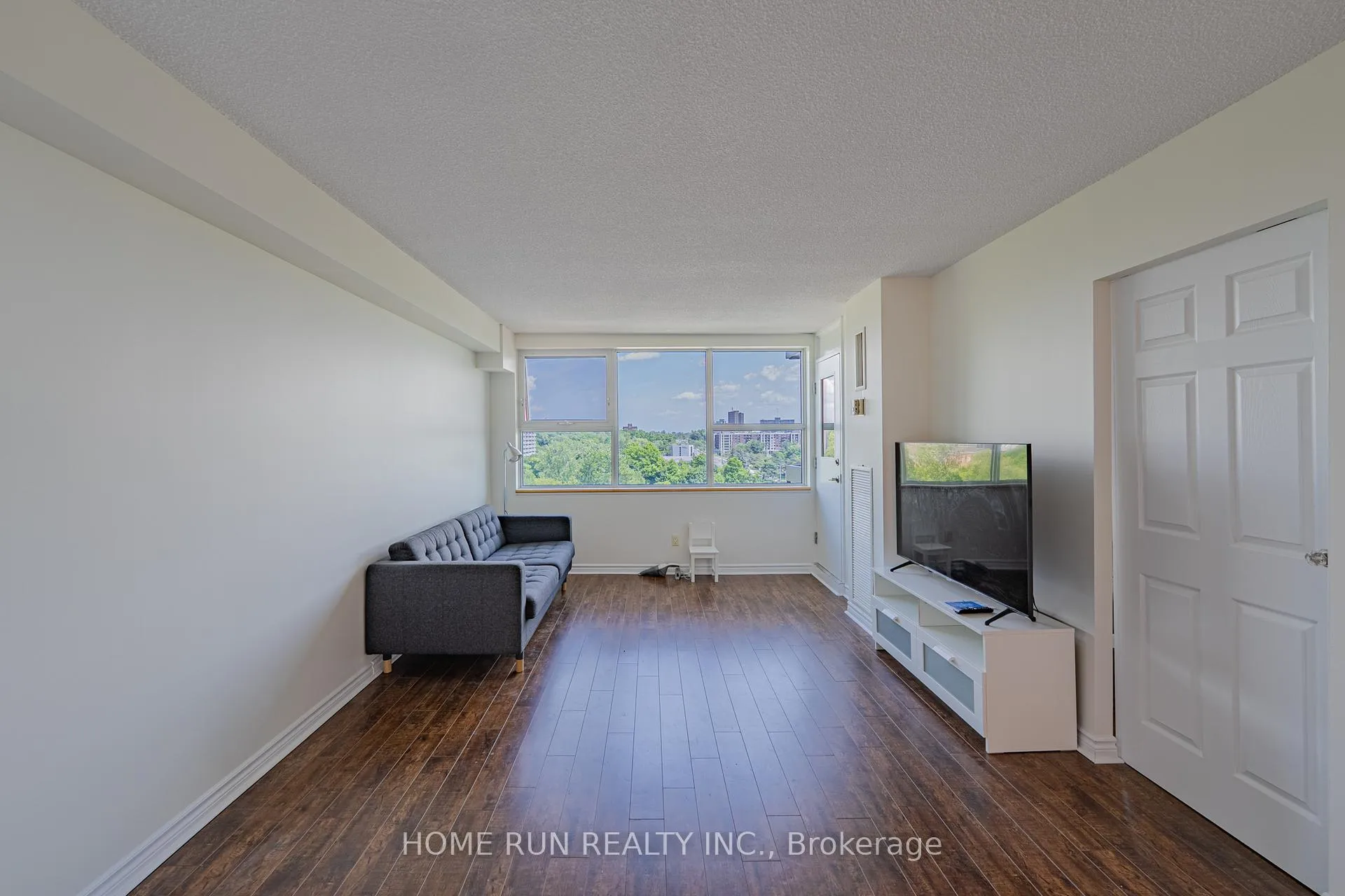 Photo 29 of Unit 1111, 555 Brittany Drive, Ottawa, Viscount Alexander Park — HOMEH