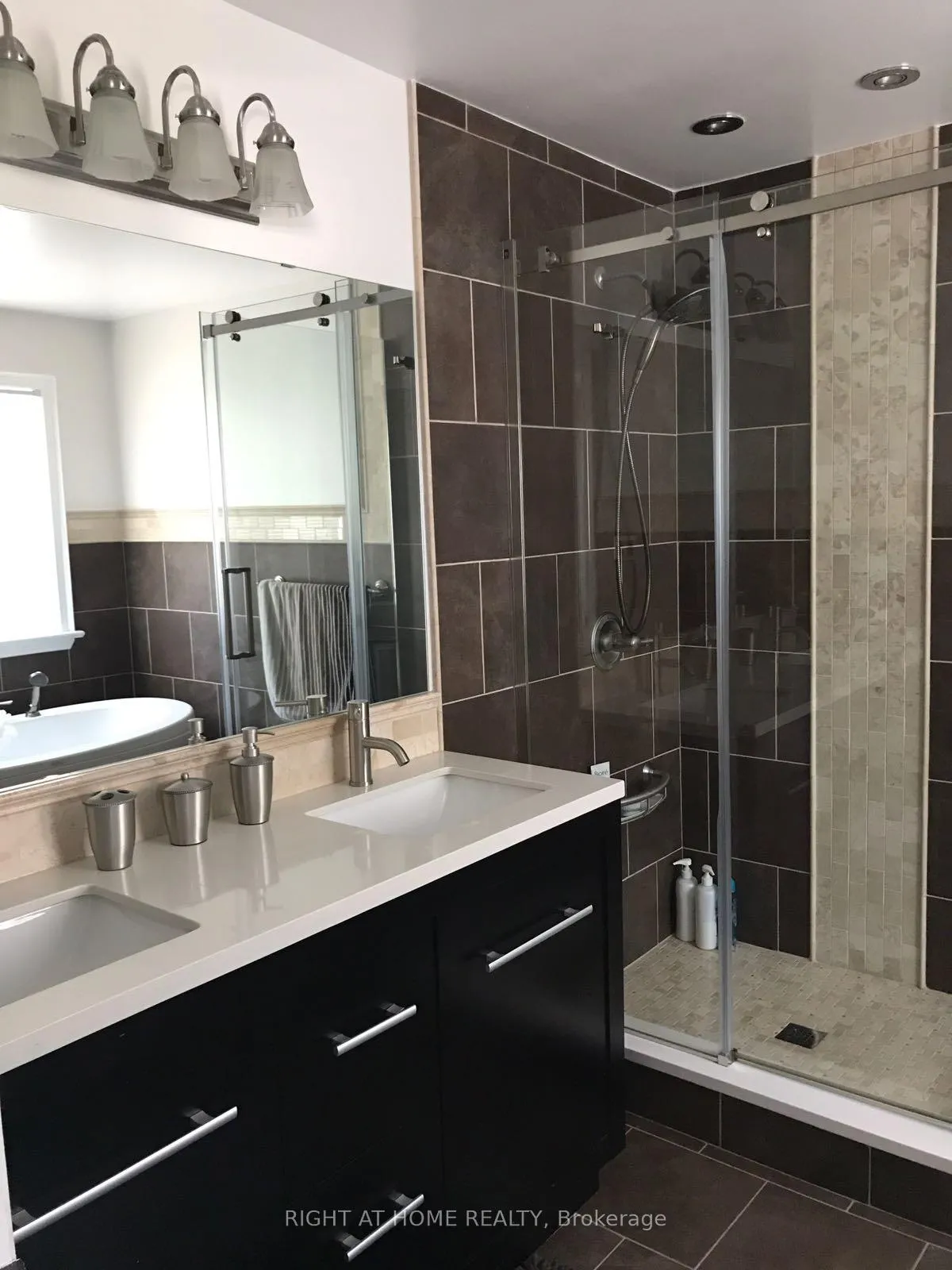 Photo 14 of 129 Rocky Hill Drive, Ottawa, Barrhaven - Strandherd — HOMEH