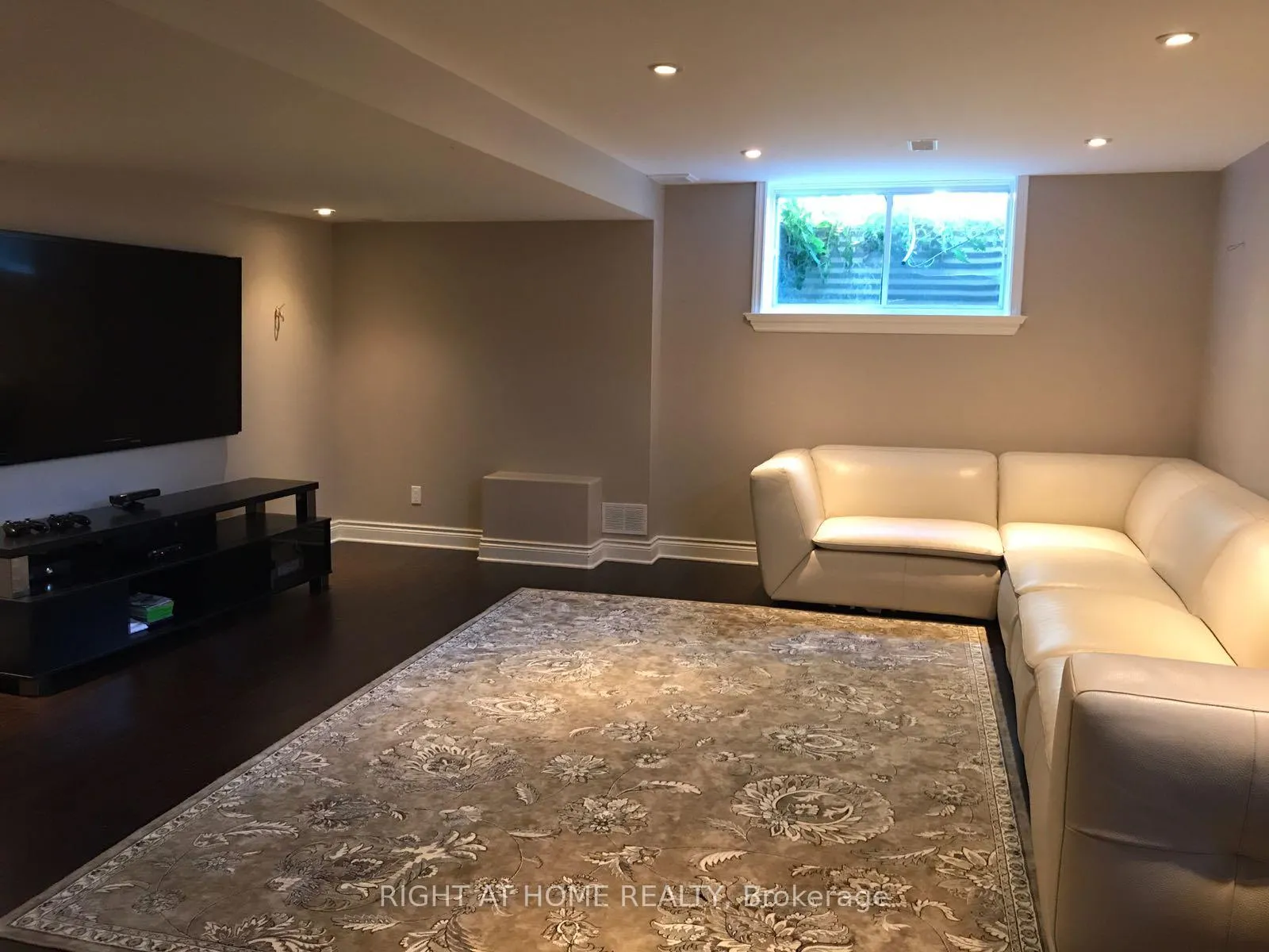 Photo 18 of 129 Rocky Hill Drive, Ottawa, Barrhaven - Strandherd — HOMEH