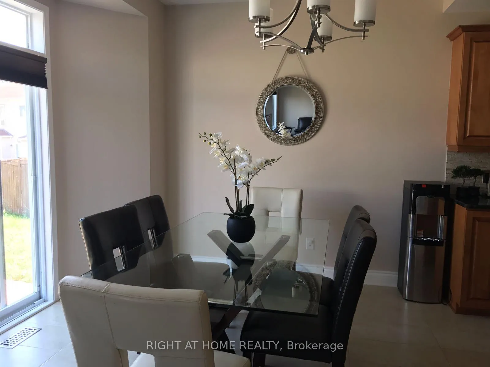 Photo 22 of 129 Rocky Hill Drive, Ottawa, Barrhaven - Strandherd — HOMEH
